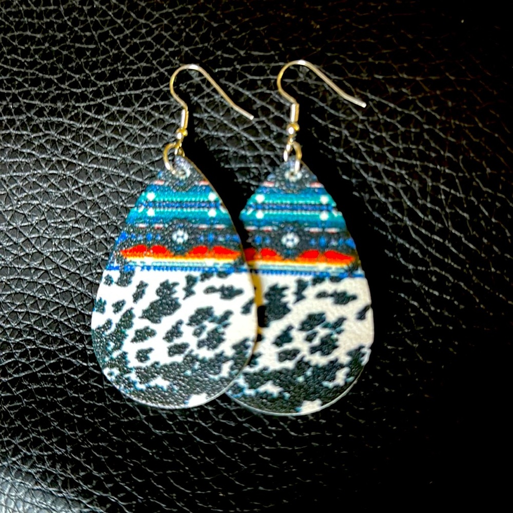 Super cute earrings!